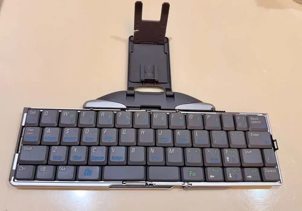 Think Outside Stowaway Universal Bluetooth Folding Keyboard Model XTBT01